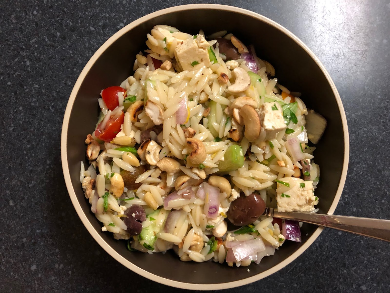 Vegan Greek orzo with tofu feta